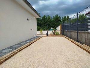terrain-petanque-cours-maison
